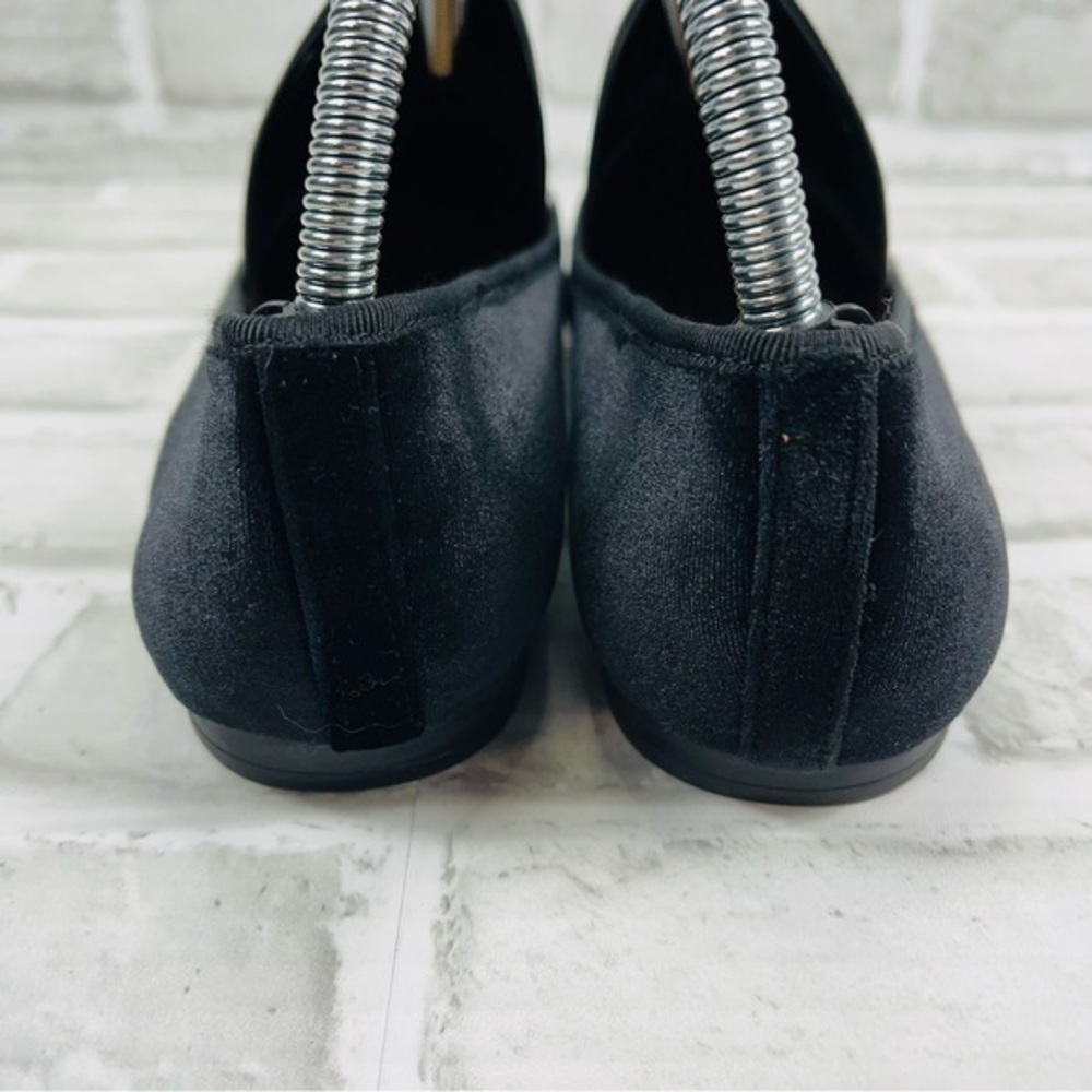 Banana Republic Black Velvet Jeweled Pointed Toe Flats Women’s Size 8 - Picture 4 of 12